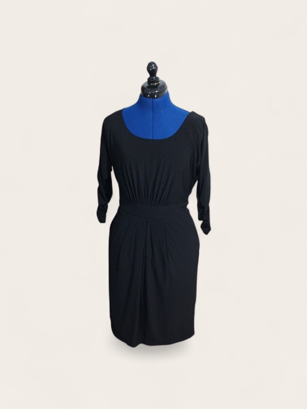 White House Black Market Black scoop Neck Sheath Dress